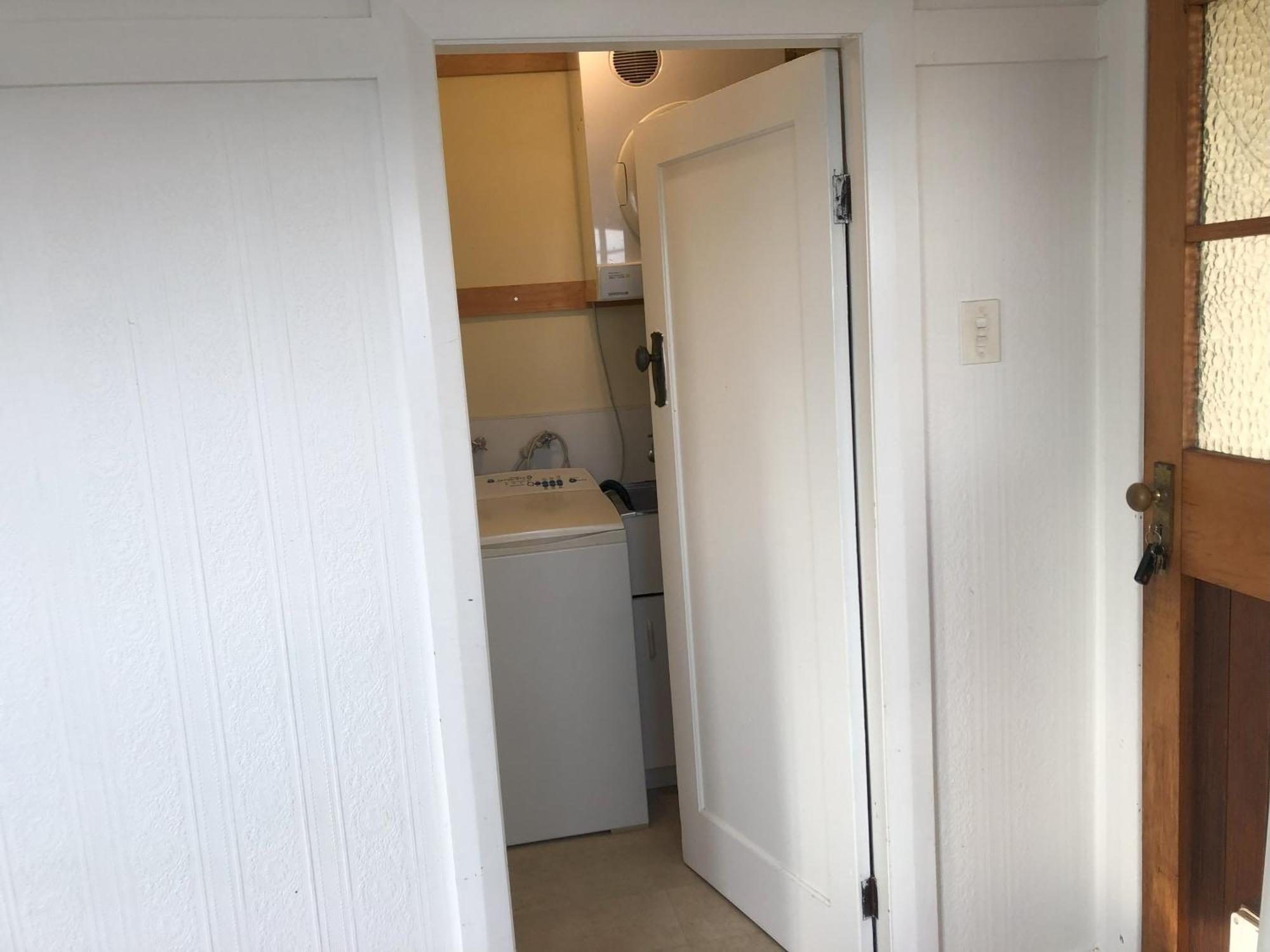 Seafront Haven In Island Bay With Deck, Outdoor Bath, And Parking Leilighet Wellington Eksteriør bilde